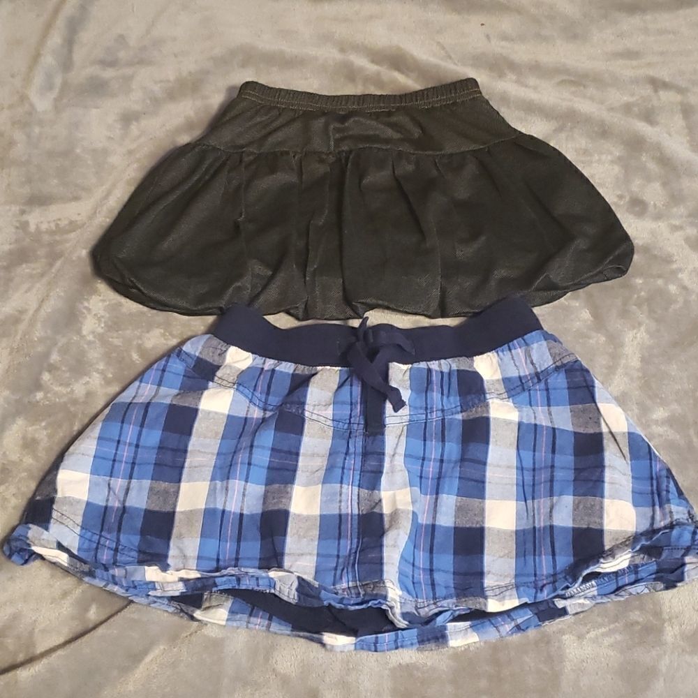 𝅺❤ 3/$20 (2) sports girls size 10/12